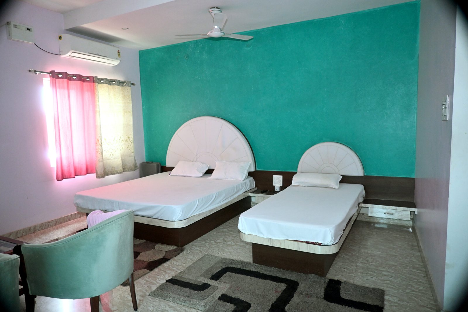 DSC_room 101 2.JPG (1)