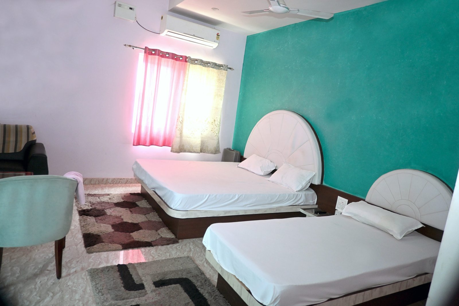 DSC_room 101.JPG (1)