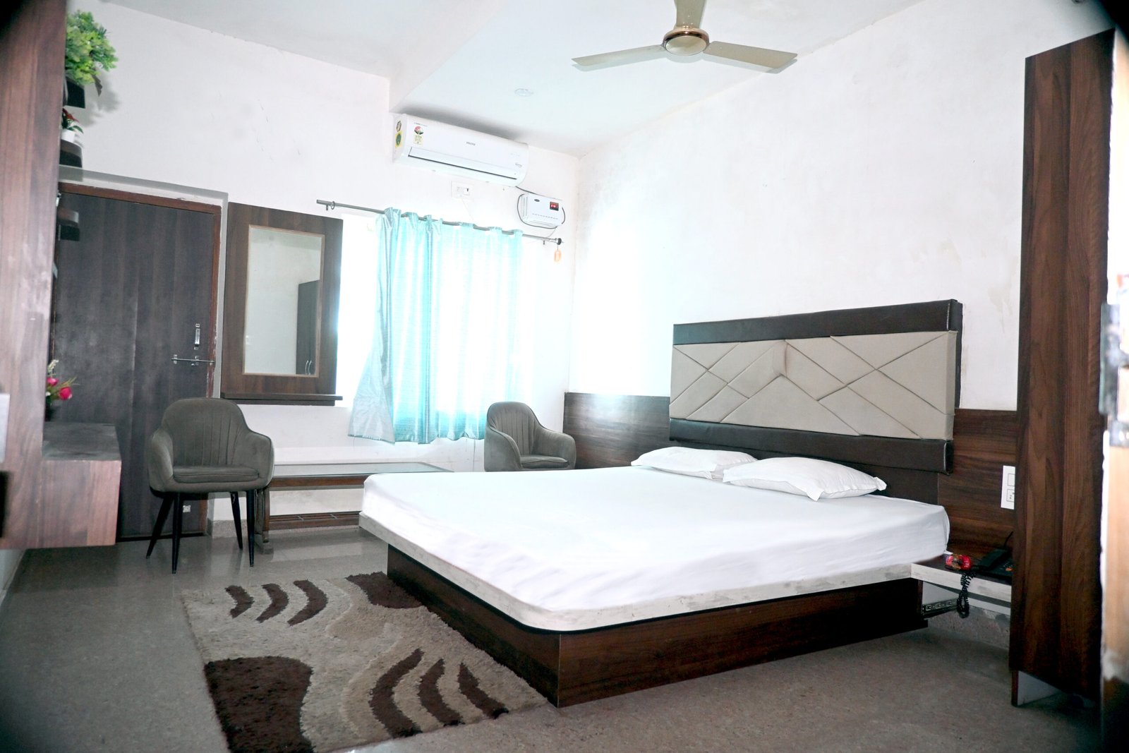 DSC_room 103 1.JPG (1)