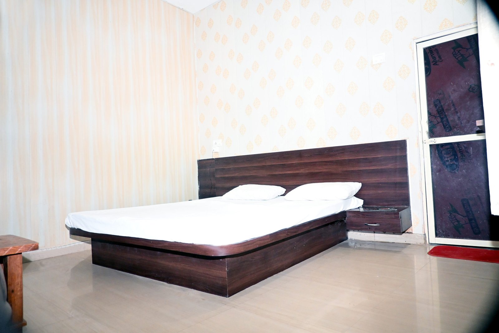 DSC_room 108.JPG (1)